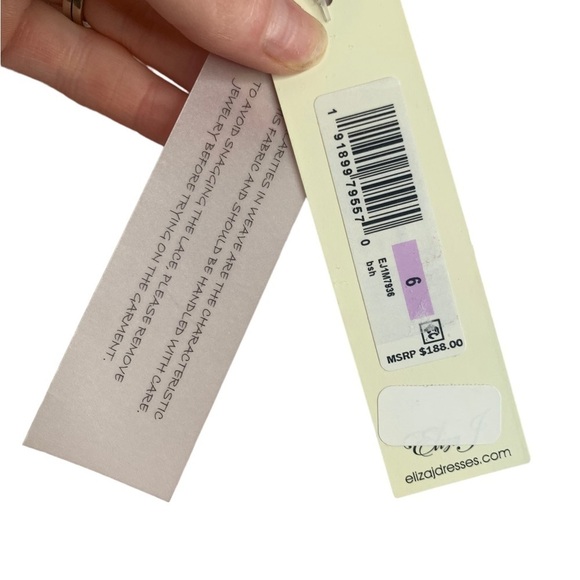 NWT Eliza J Blush Pink 3D Embroidered Applique Flowers Dress Size 6 - Picture 8 of 11